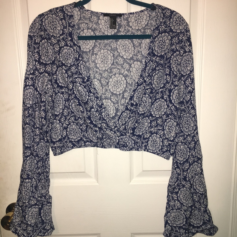 Bell sleeve crop top